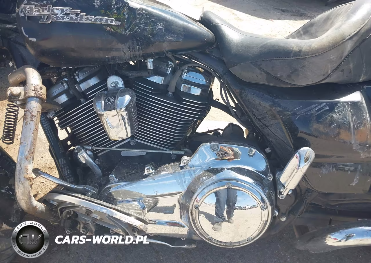 2017 Harley-Davidson Flhxs Street Glide Special VIN:1HD1KRC17HB694272 - 9