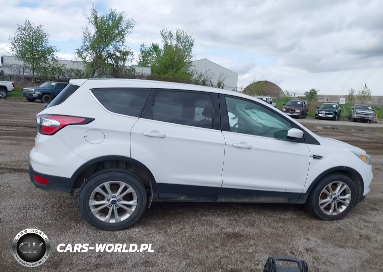 2017 Ford Escape Se VIN:1FMCU9GD6HUD06361 - 13