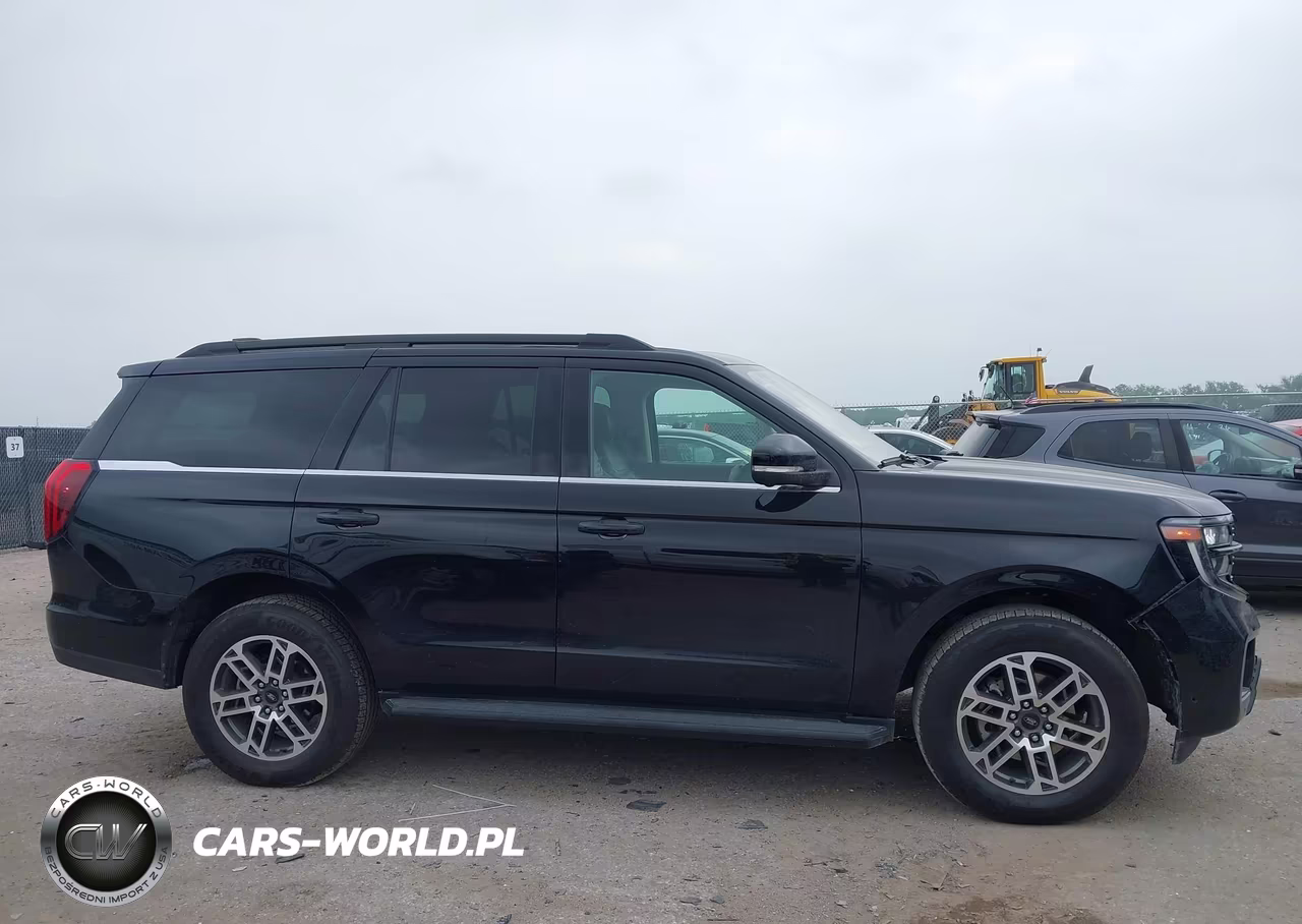 2025 Ford Expedition Active VIN:1FMJU1H8XSEA17138 - 13
