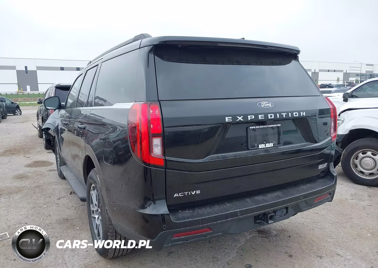 2025 Ford Expedition Active VIN:1FMJU1H8XSEA17138 - 3