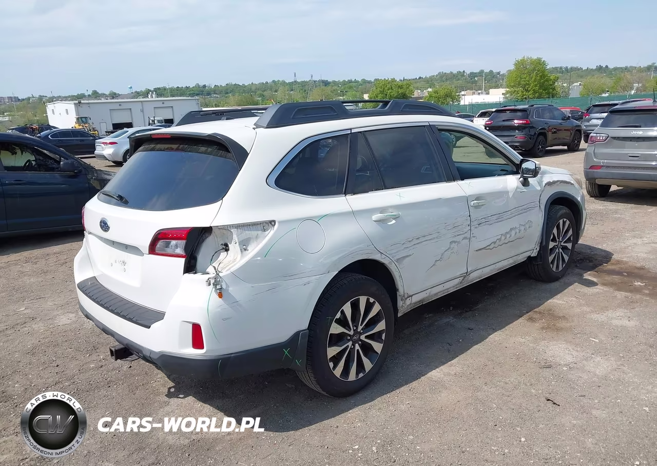 2015 Subaru Outback 2.5I Limited VIN:4S4BSANC3F3335395 - 4