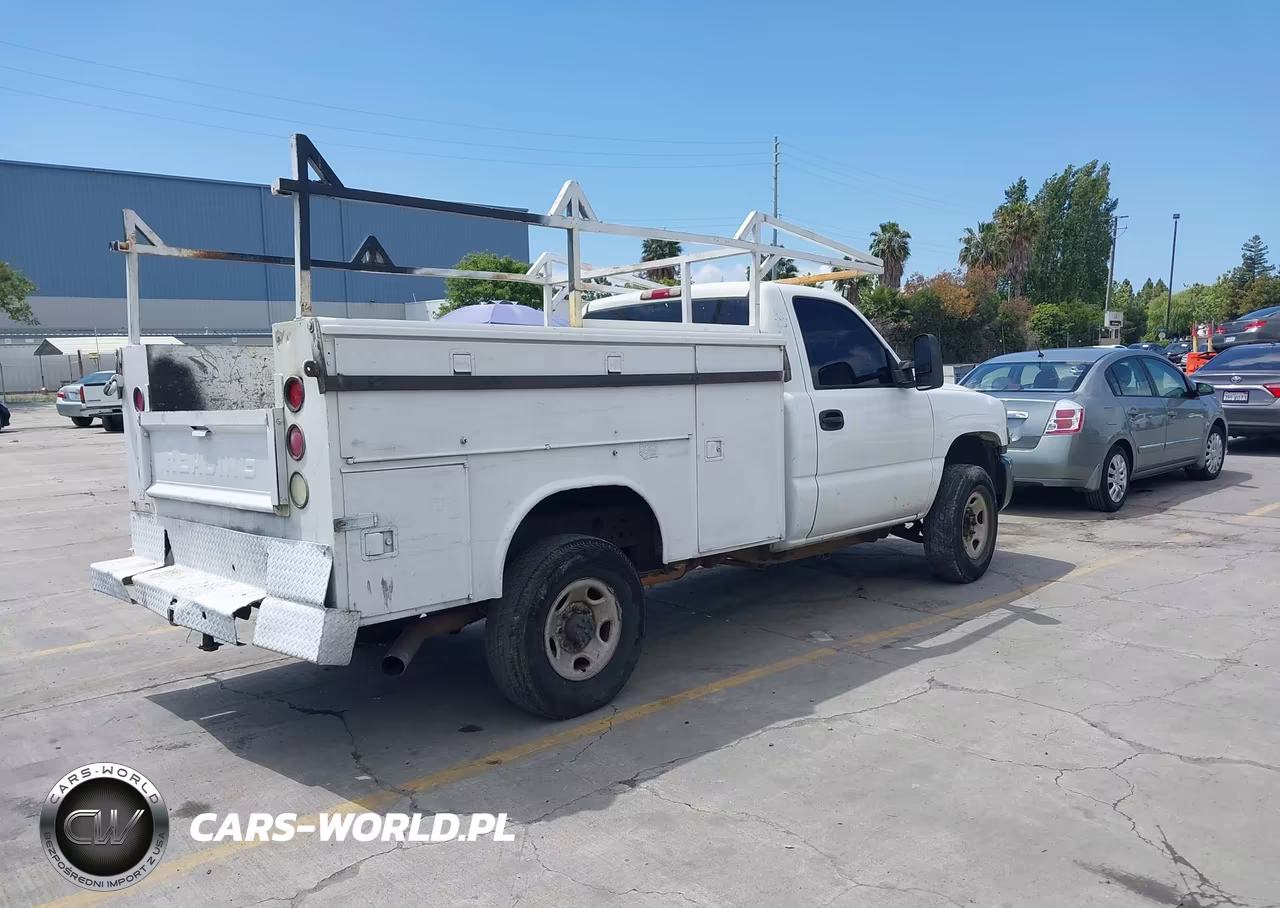 2004 GMC Sierra 2500Hd Work Truck VIN:1GTHC24U54E270062 - 4