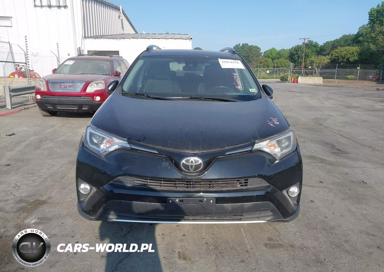 2018 Toyota Rav4 Xle VIN:2T3RFREV7JW753441 - 12