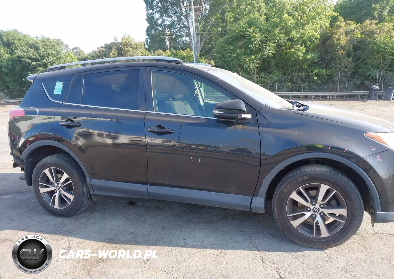 2018 Toyota Rav4 Xle VIN:2T3RFREV7JW753441 - 13