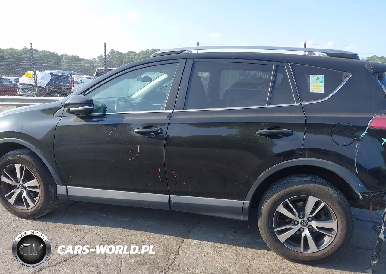 2018 Toyota Rav4 Xle VIN:2T3RFREV7JW753441 - 14