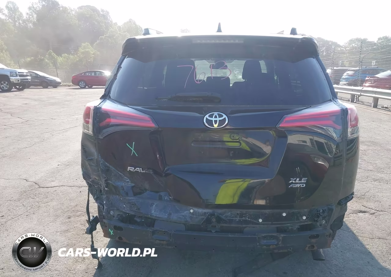 2018 Toyota Rav4 Xle VIN:2T3RFREV7JW753441 - 16