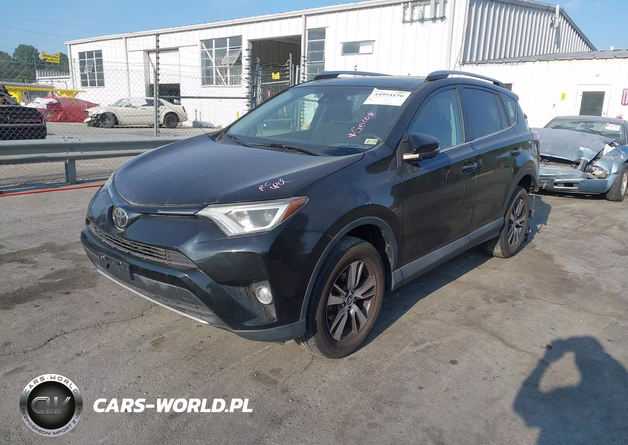 2018 Toyota Rav4 Xle VIN:2T3RFREV7JW753441 - 2