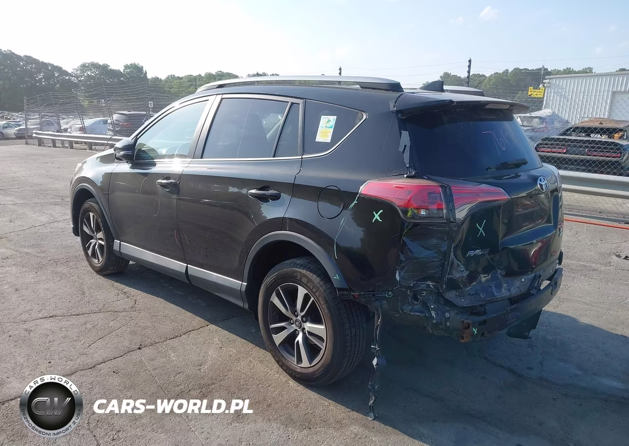 2018 Toyota Rav4 Xle VIN:2T3RFREV7JW753441 - 3