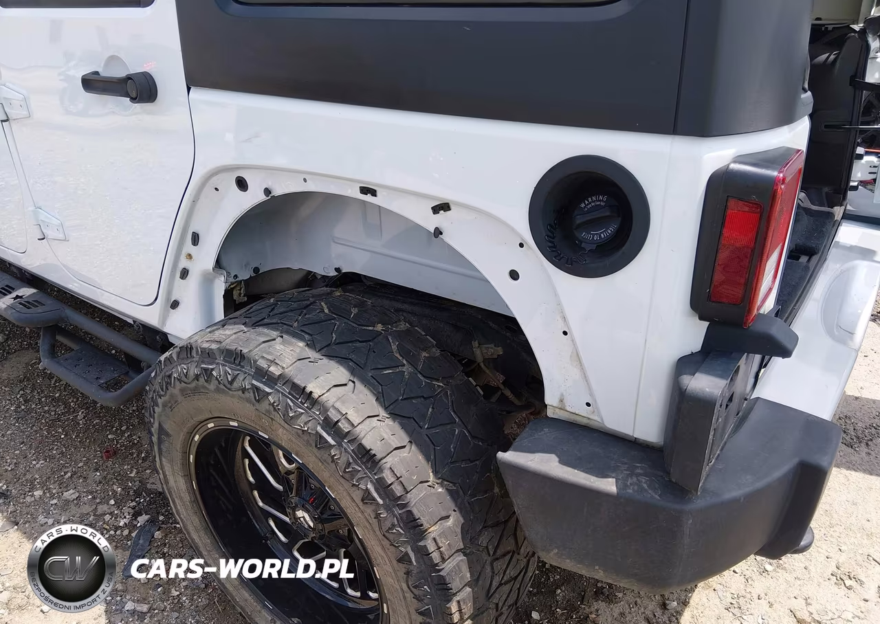 2018 Jeep Wrangler Jk Unlimited Sahara 4X4 VIN:1C4BJWEG5JL937523 - 6