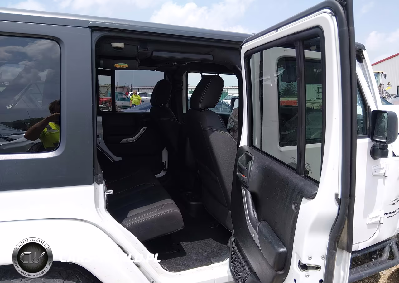 2018 Jeep Wrangler Jk Unlimited Sahara 4X4 VIN:1C4BJWEG5JL937523 - 8