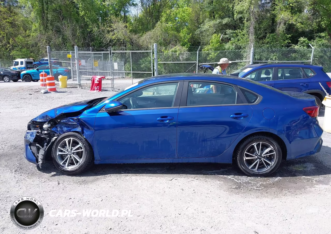 2022 Kia Forte Lxs VIN:3KPF24ADXNE475389 - 14