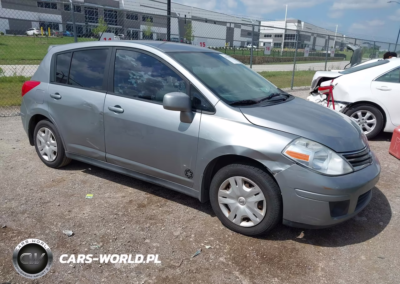 2011 Nissan Versa S-Sl