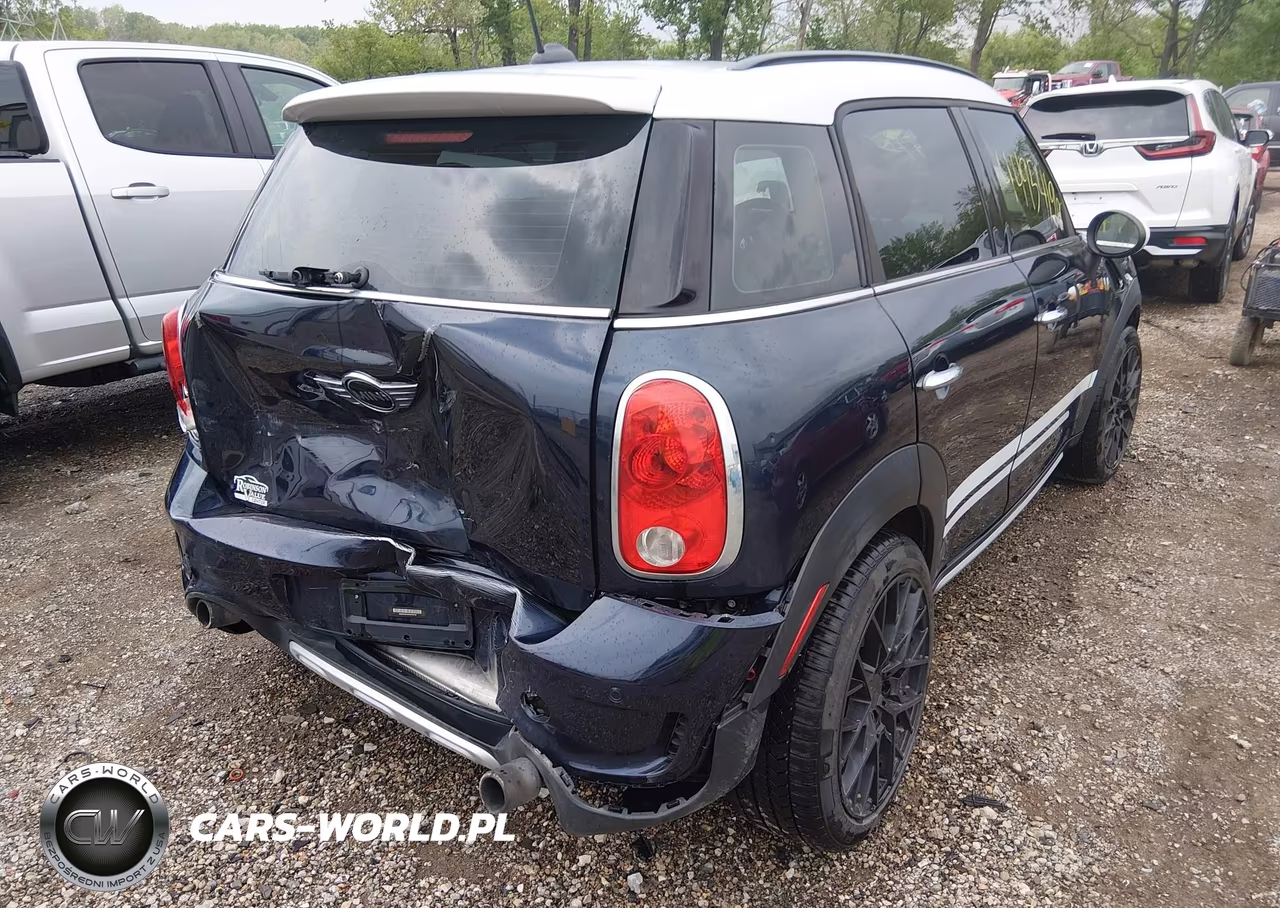 2015 Mini Countryman Cooper S VIN:WMWZC5C5XFWP44792 - 4