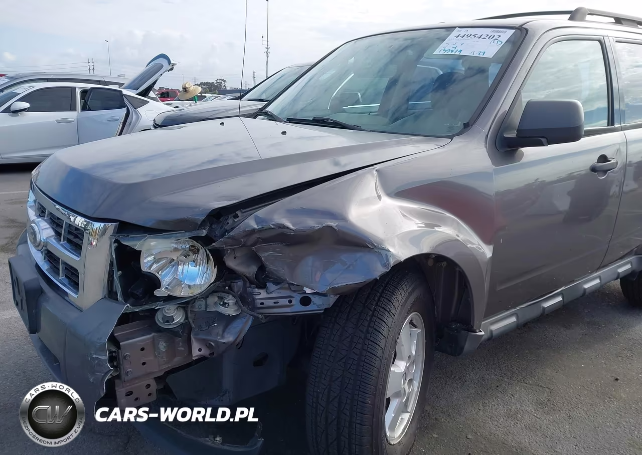 2010 Ford Escape Xls VIN:1FMCU0C7XAKC25120 - 6