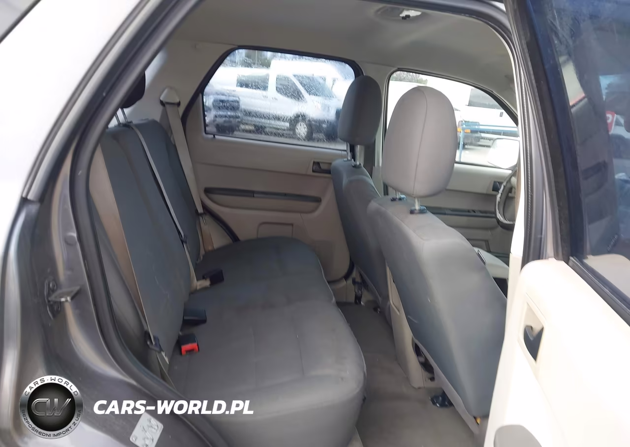 2010 Ford Escape Xls VIN:1FMCU0C7XAKC25120 - 8