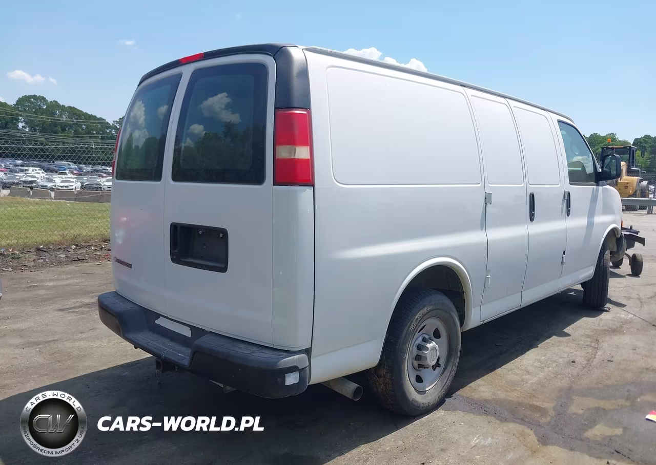 2007 Chevrolet Express Work Van VIN:1GCGG25V171122686 - 4