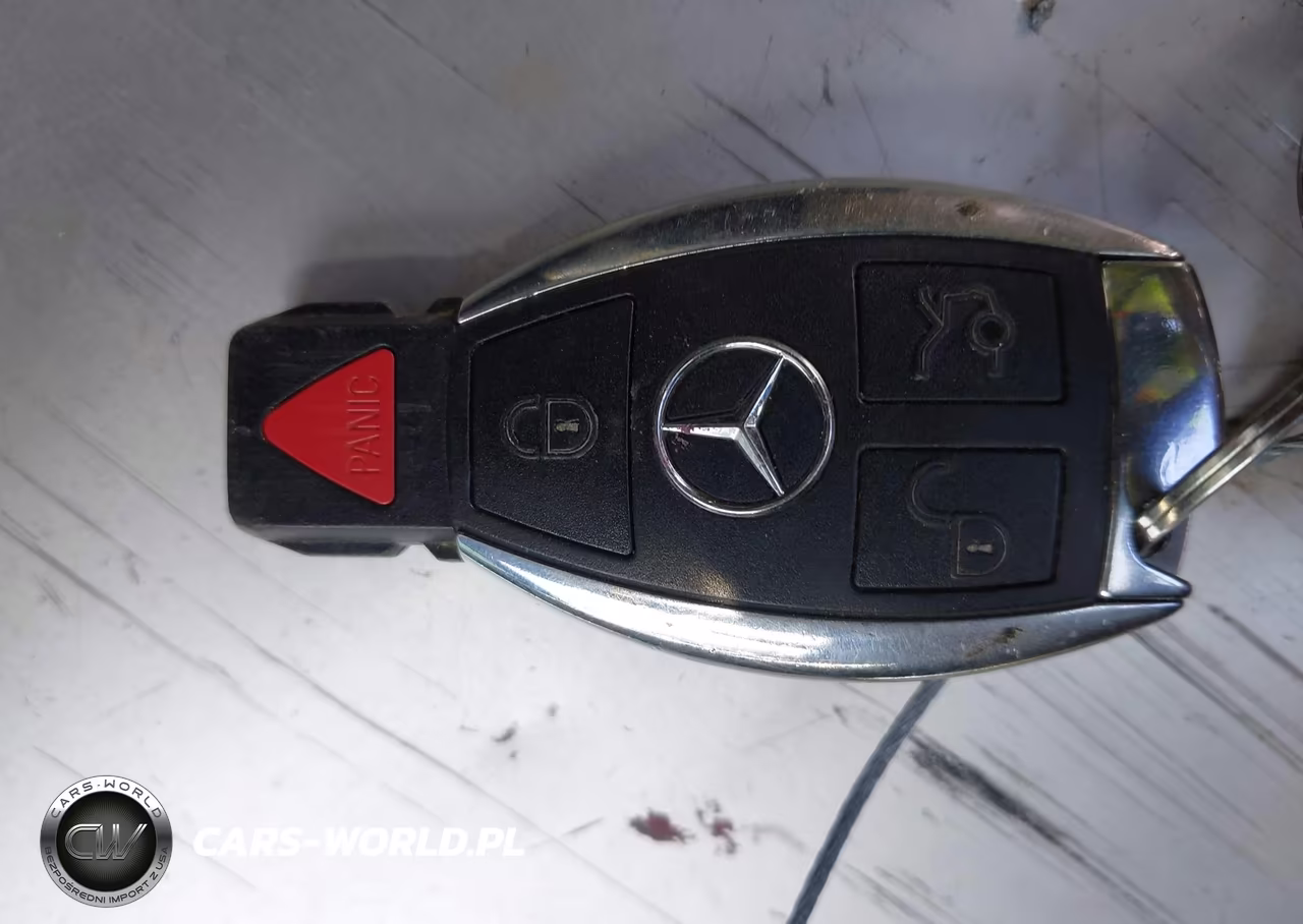 2018 Mercedes-Benz C 300 VIN:55SWF4JB4JU281625 - 11