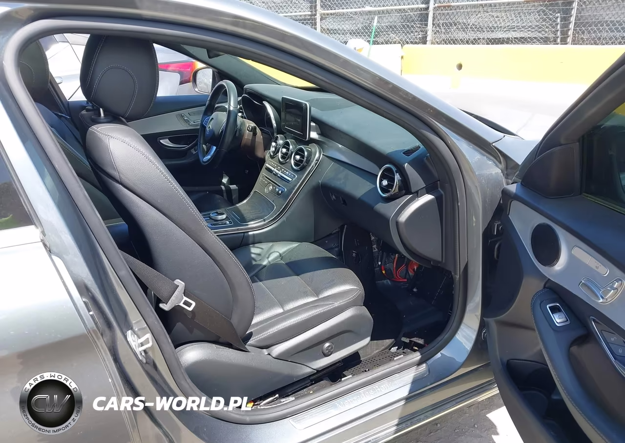 2018 Mercedes-Benz C 300 VIN:55SWF4JB4JU281625 - 5