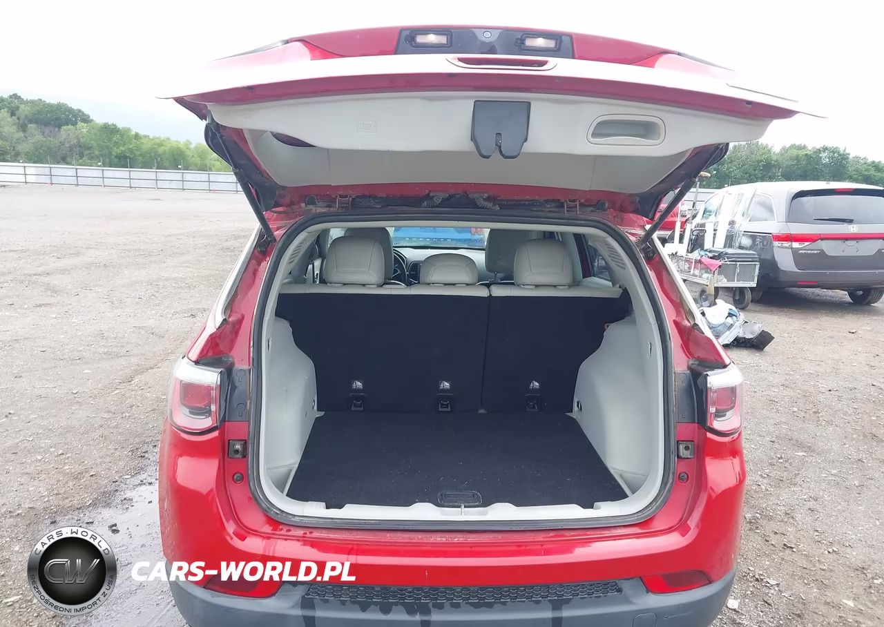 2019 Jeep Compass Sun And Wheel Fwd VIN:3C4NJCBB4KT692899 - 17
