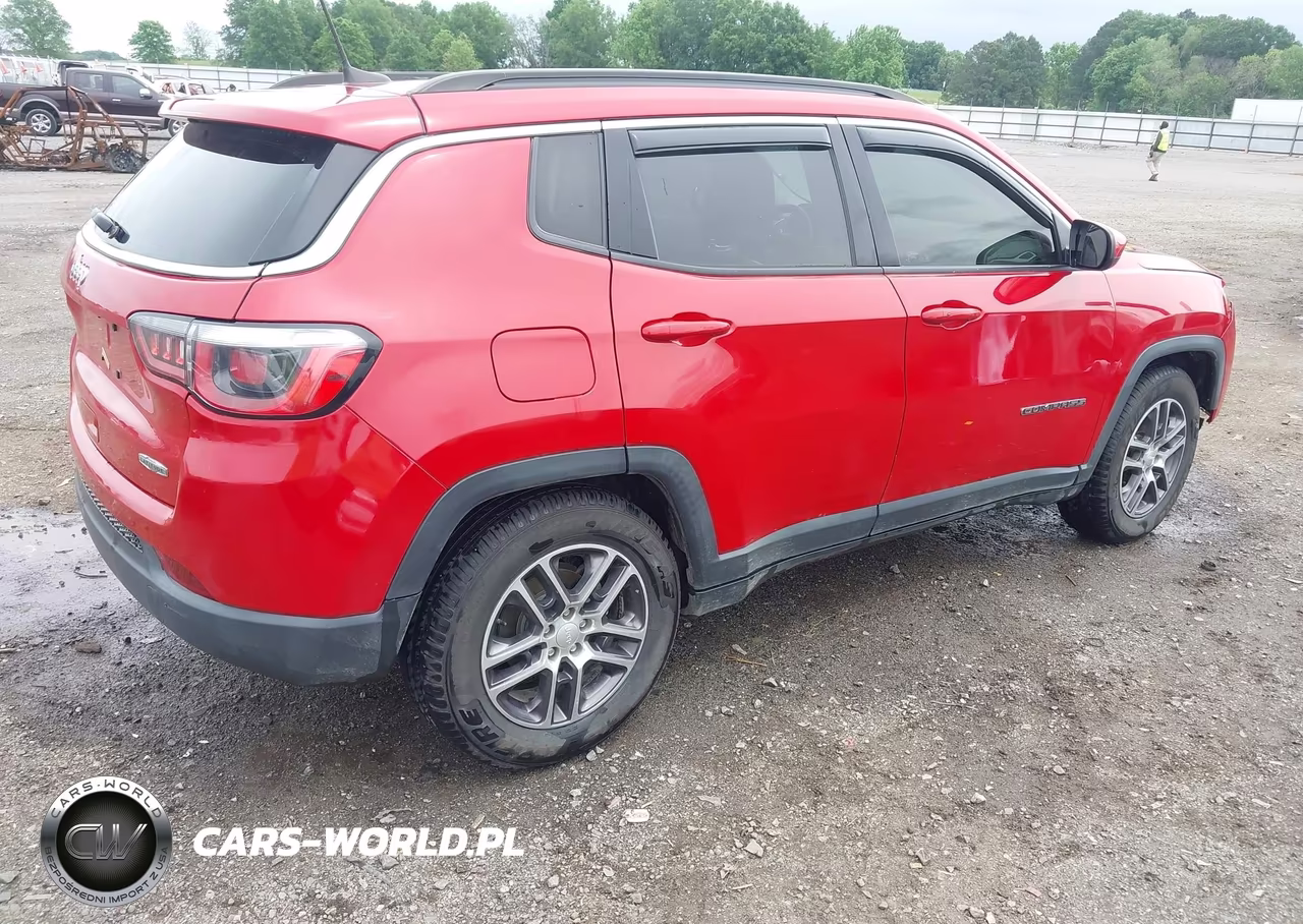 2019 Jeep Compass Sun And Wheel Fwd VIN:3C4NJCBB4KT692899 - 4