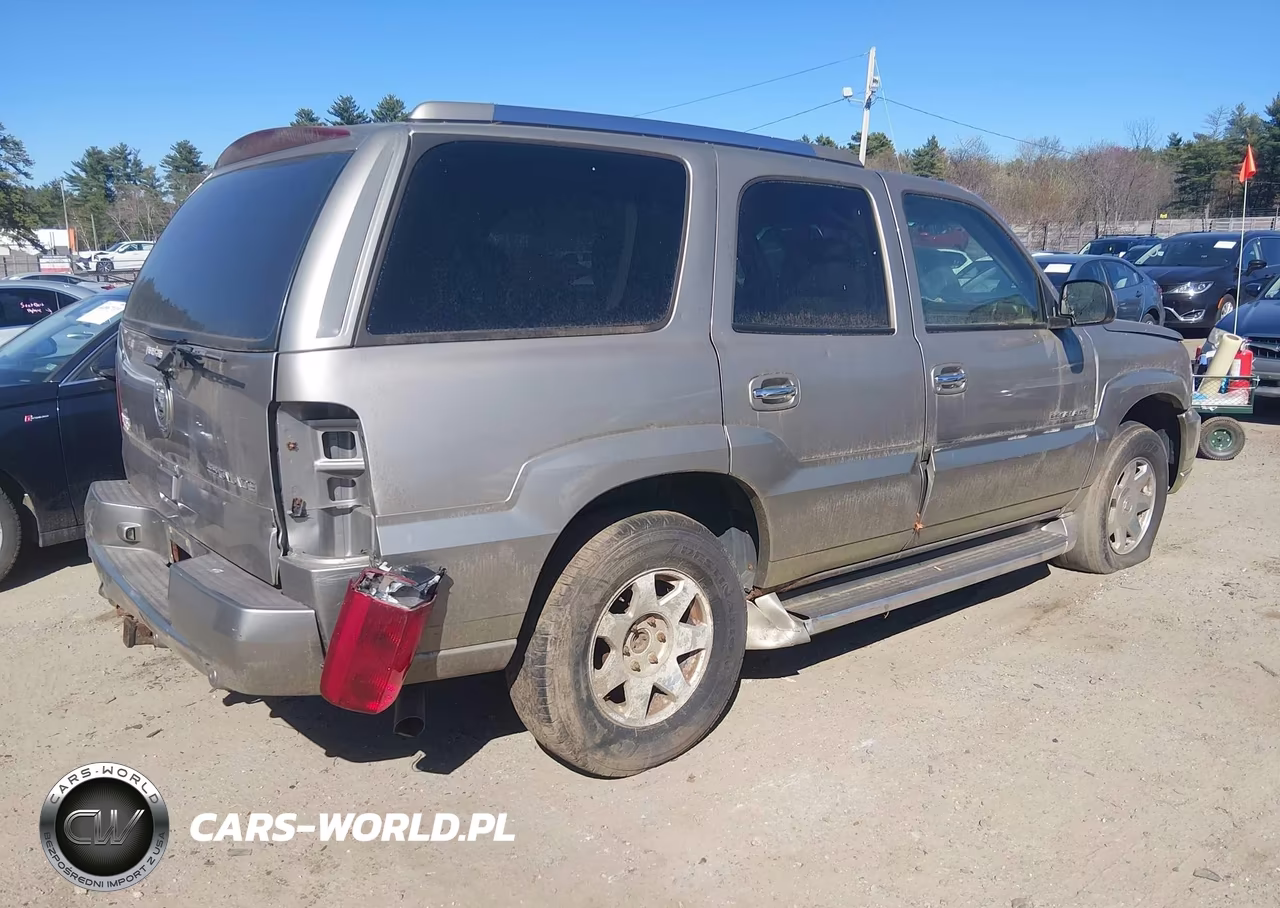 2003 Cadillac Escalade Standard VIN:1GYEK63N23R207039 - 4
