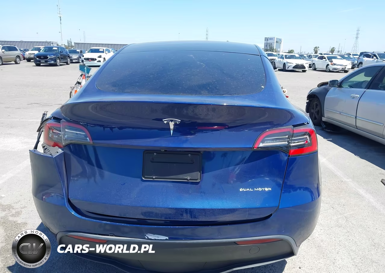 2020 Tesla Model Y Long Range Dual Motor All-Wheel Drive VIN:5YJYGDEE5LF053079 - 16