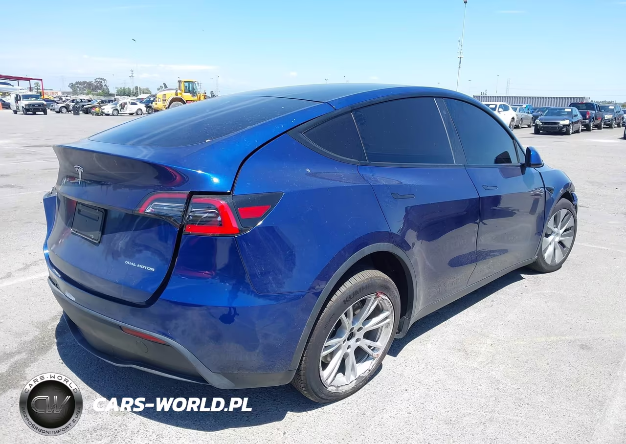 2020 Tesla Model Y Long Range Dual Motor All-Wheel Drive VIN:5YJYGDEE5LF053079 - 4