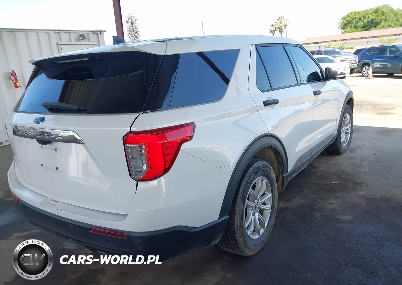 2021 Ford Explorer VIN:1FMSK7BH8MGA31813 - 4