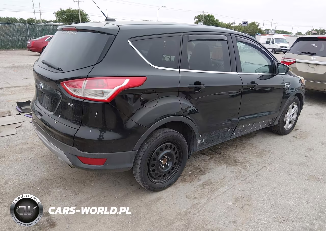 2016 Ford Escape Se VIN:1FMCU0G75GUA25589 - 4