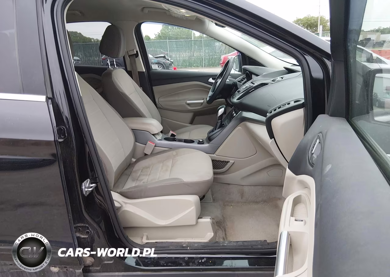 2016 Ford Escape Se VIN:1FMCU0G75GUA25589 - 5