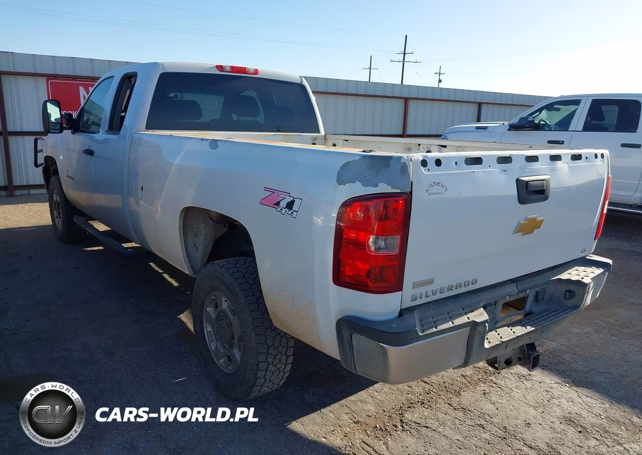 2012 Chevrolet Silverado 2500Hd Work Truck VIN:1GC2KVCGXCZ317356 - 3