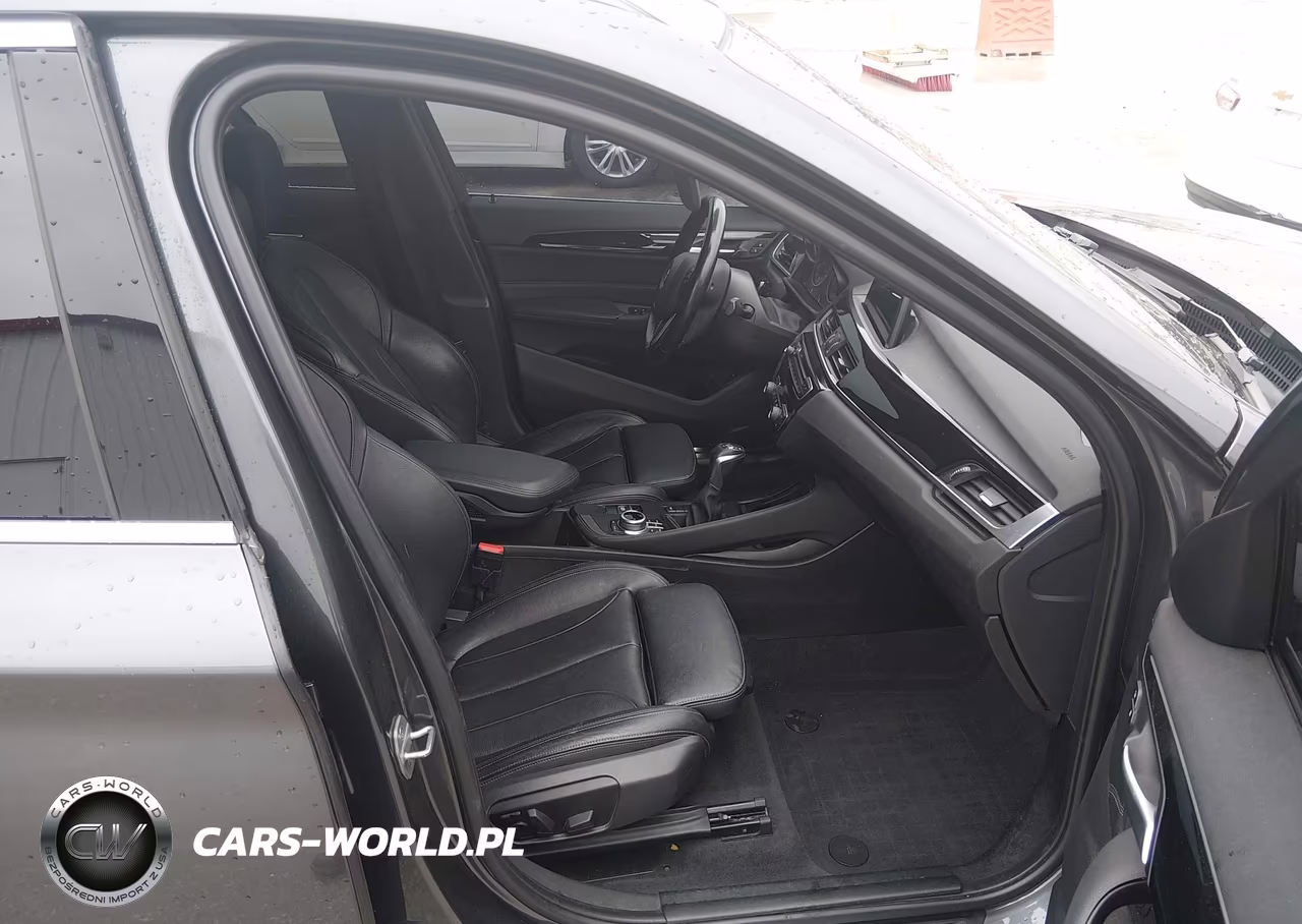 2018 BMW X1 xDrive28I VIN:WBXHT3C33J5F90366 - 5