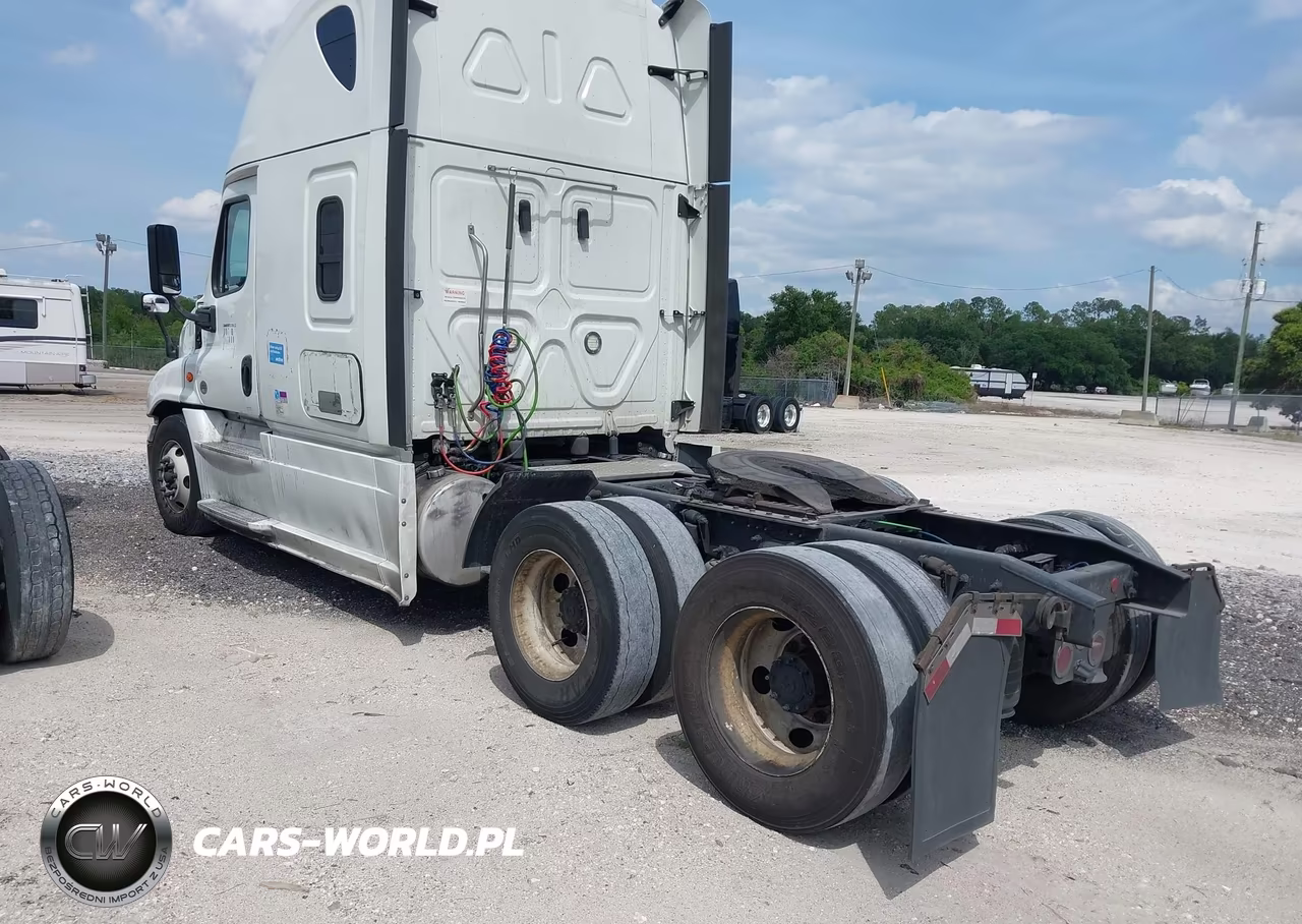 2020 Freightliner Cascadia 125 VIN:3AKJGLDRXLSLJ3891 - 3
