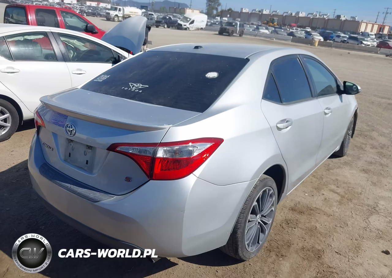 2015 Toyota Corolla S Plus VIN:5YFBURHE8FP290519 - 4