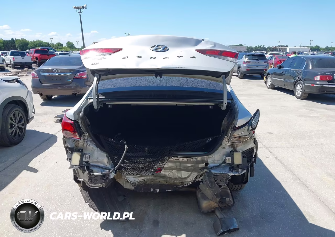 2018 Hyundai Sonata Se VIN:5NPE24AF0JH643818 - 17