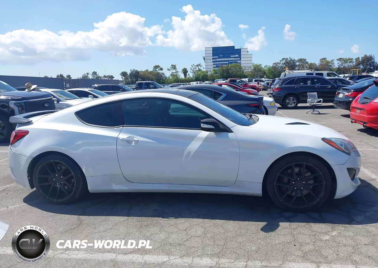 2015 Hyundai Genesis 3.8 Ultimate VIN:KMHHU6KJ0FU128221 - 13