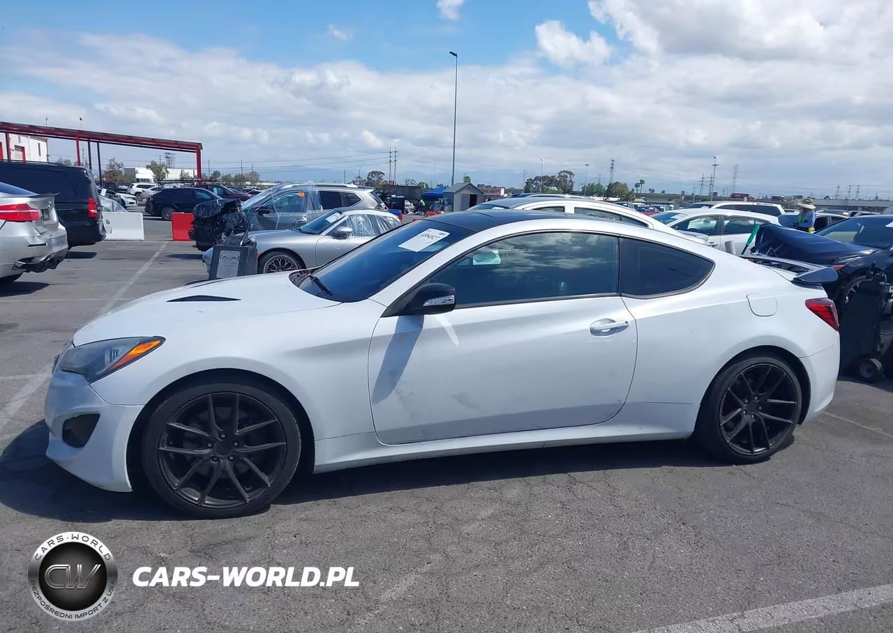 2015 Hyundai Genesis 3.8 Ultimate VIN:KMHHU6KJ0FU128221 - 14