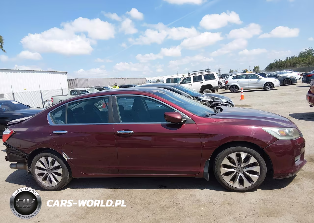 2015 Honda Accord Sport VIN:1HGCR2F52FA246912 - 14