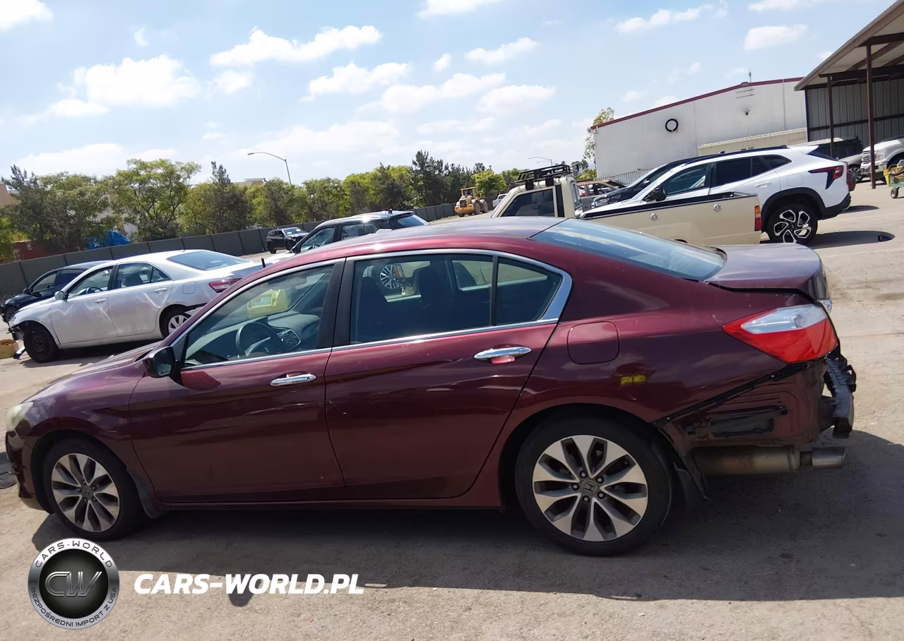 2015 Honda Accord Sport VIN:1HGCR2F52FA246912 - 15