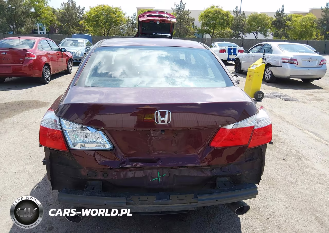 2015 Honda Accord Sport VIN:1HGCR2F52FA246912 - 17