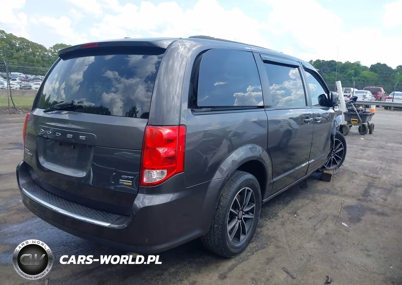 2018 Dodge Grand Caravan Gt VIN:2C4RDGEG4JR341340 - 4