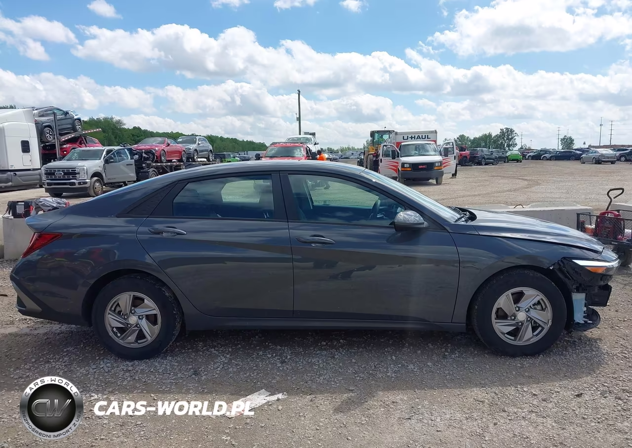 2025 Hyundai Elantra Se VIN:KMHLL4DG0SU899114 - 13