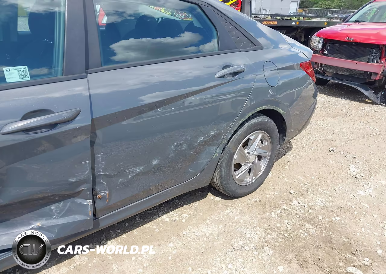 2025 Hyundai Elantra Se VIN:KMHLL4DG0SU899114 - 18