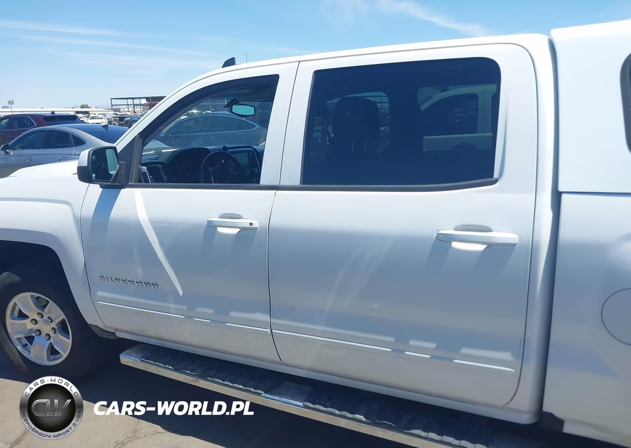 2018 Chevrolet Silverado 1500 1Lt VIN:3GCUKREC5JG380727 - 14