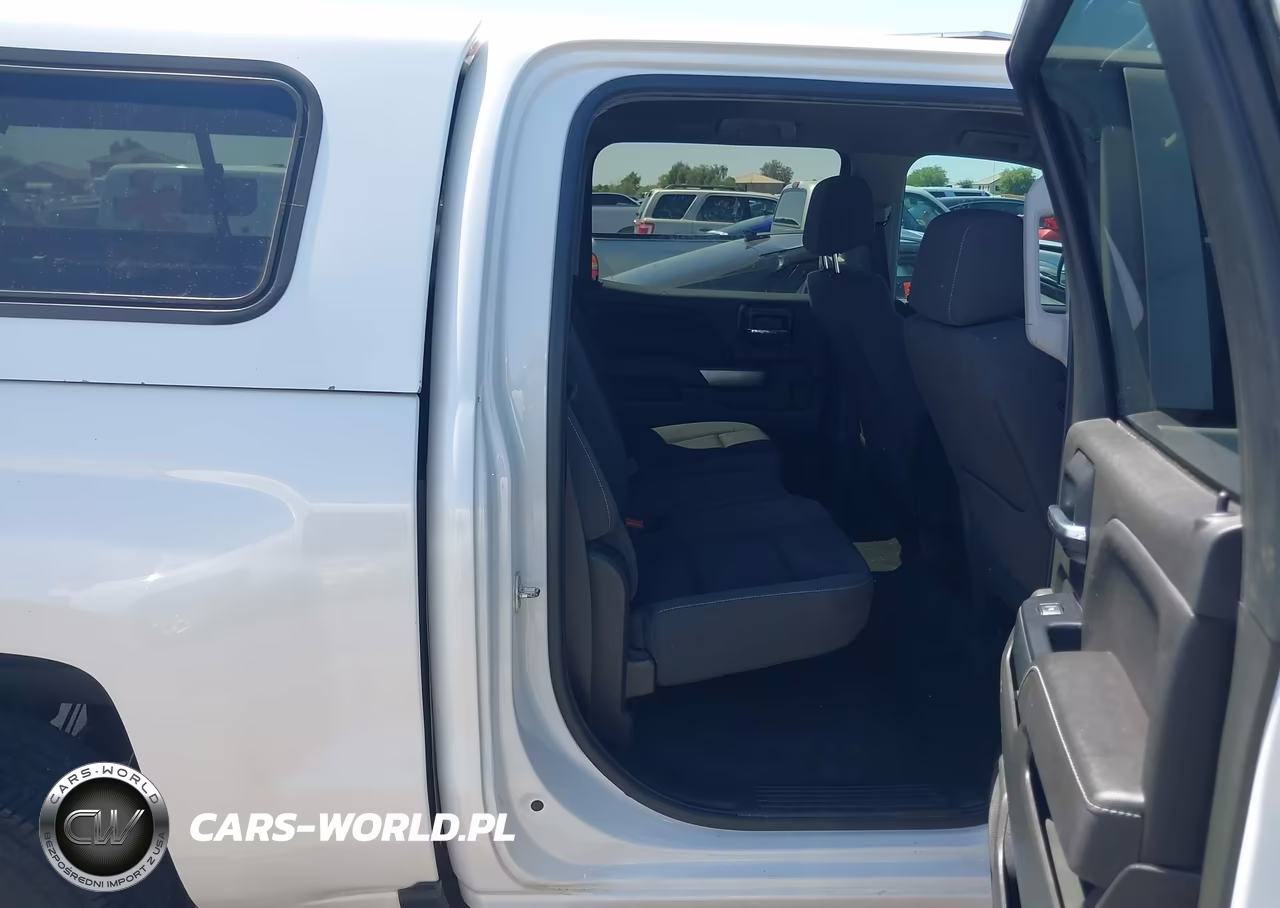 2018 Chevrolet Silverado 1500 1Lt VIN:3GCUKREC5JG380727 - 8