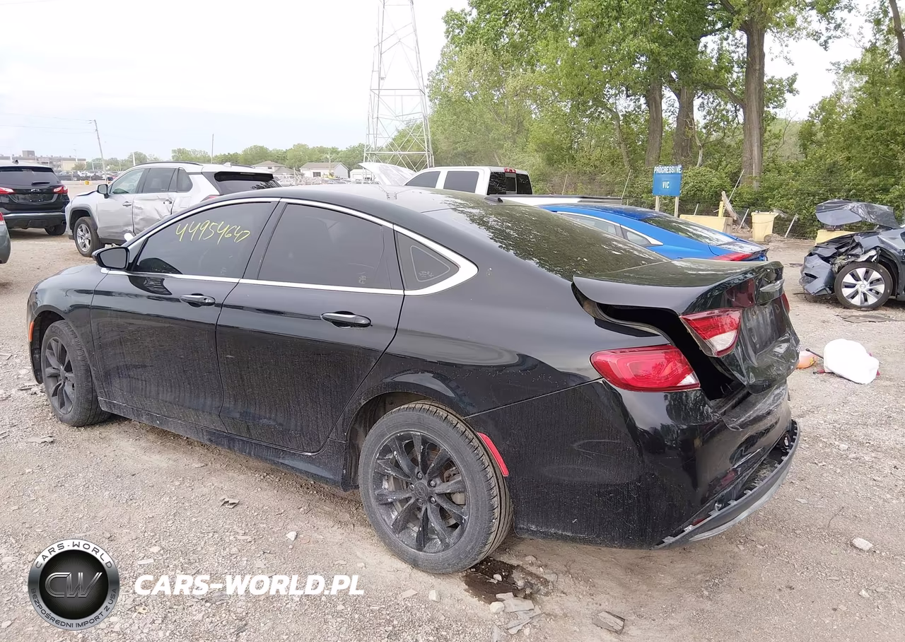 2015 Chrysler 200 C VIN:1C3CCCCB7FN549620 - 3