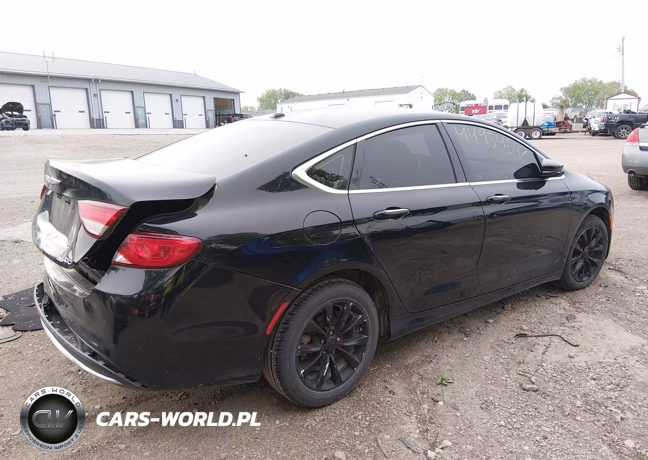 2015 Chrysler 200 C VIN:1C3CCCCB7FN549620 - 4