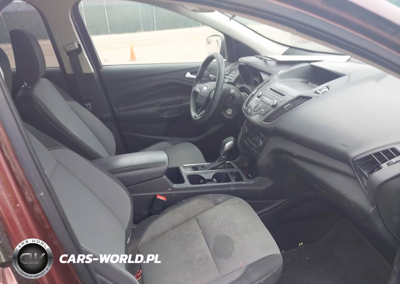 2018 Ford Escape Se VIN:1FMCU9GD6JUC48127 - 5