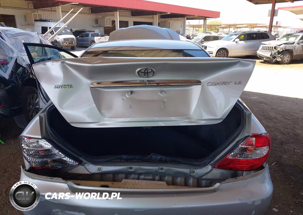 2002 Toyota Camry Le VIN:4T1BE32K22U044163 - 6