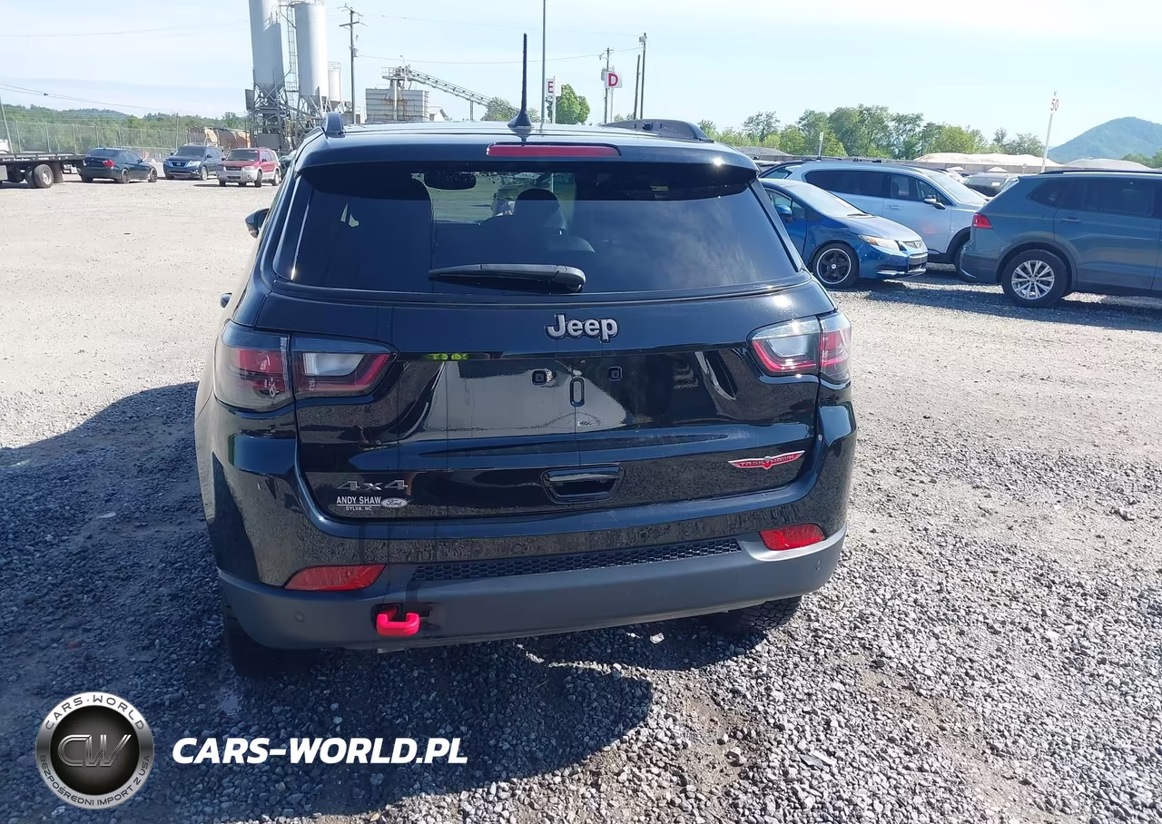 2025 Jeep Compass Trailhawk 4X4 VIN:3C4NJDDN0ST526229 - 17